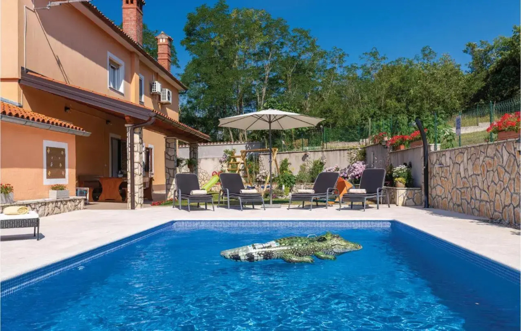 Apartment Sumber Sumper