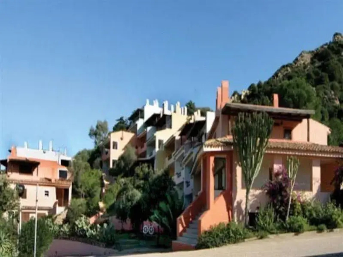 Rena Bianca Hotel & Residence