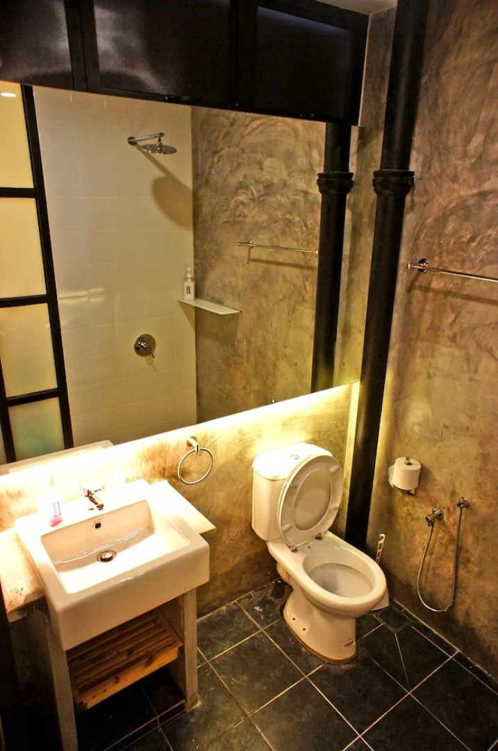 Roomies Boutique Bed & Breakfast - Hostel