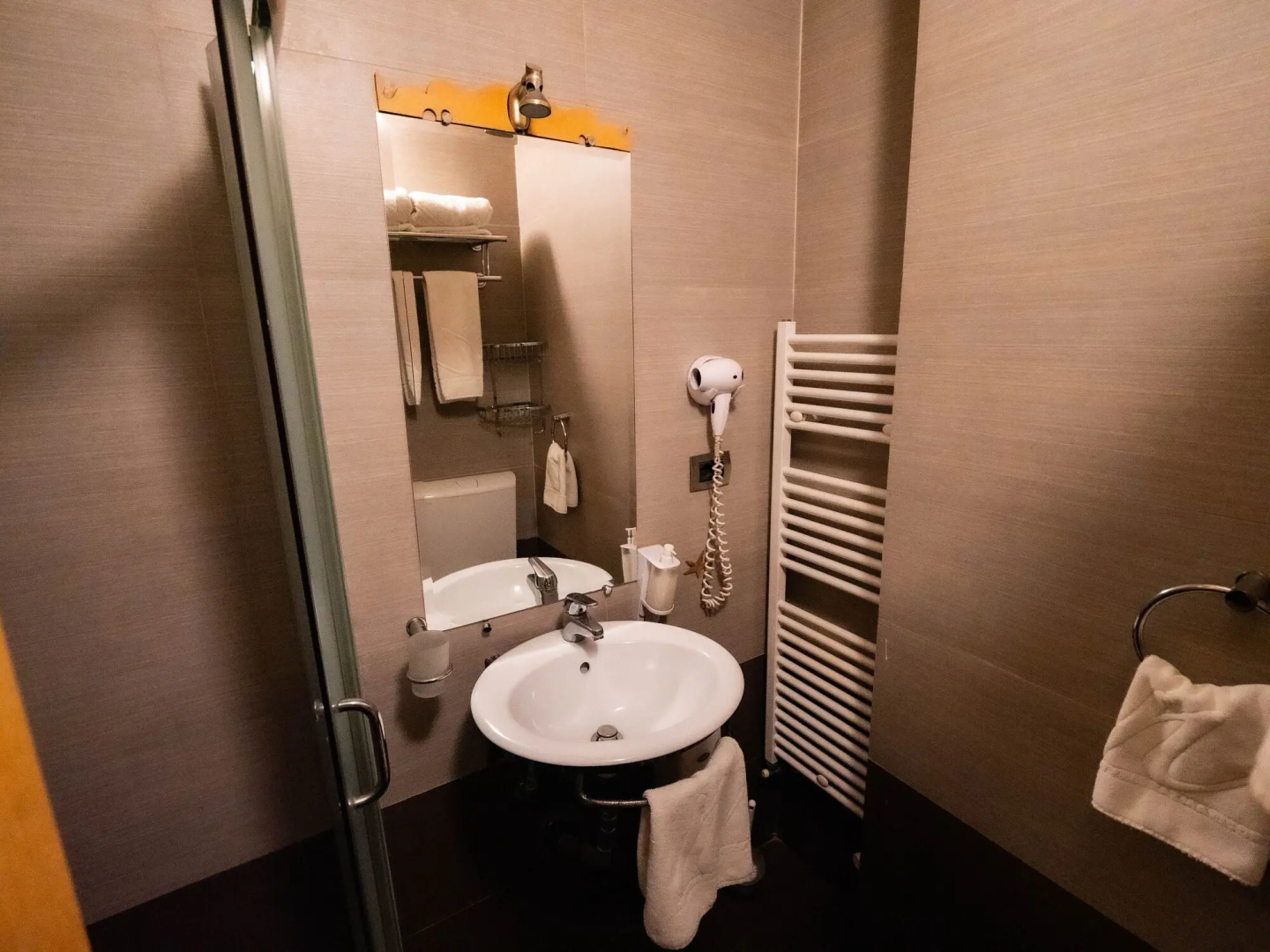 Natyral Razma Resort