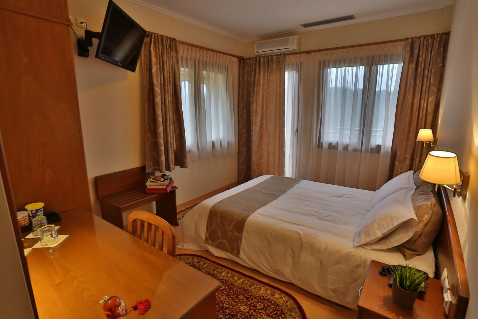 Xenios Dias Boutique Hotel