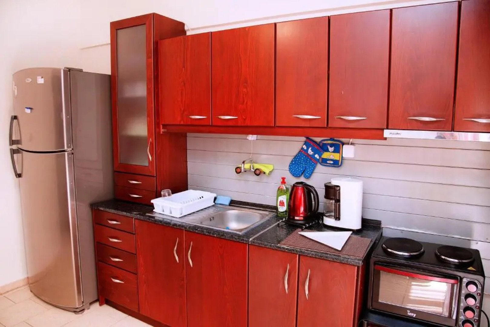 Comfortable House with Warm Hospitality