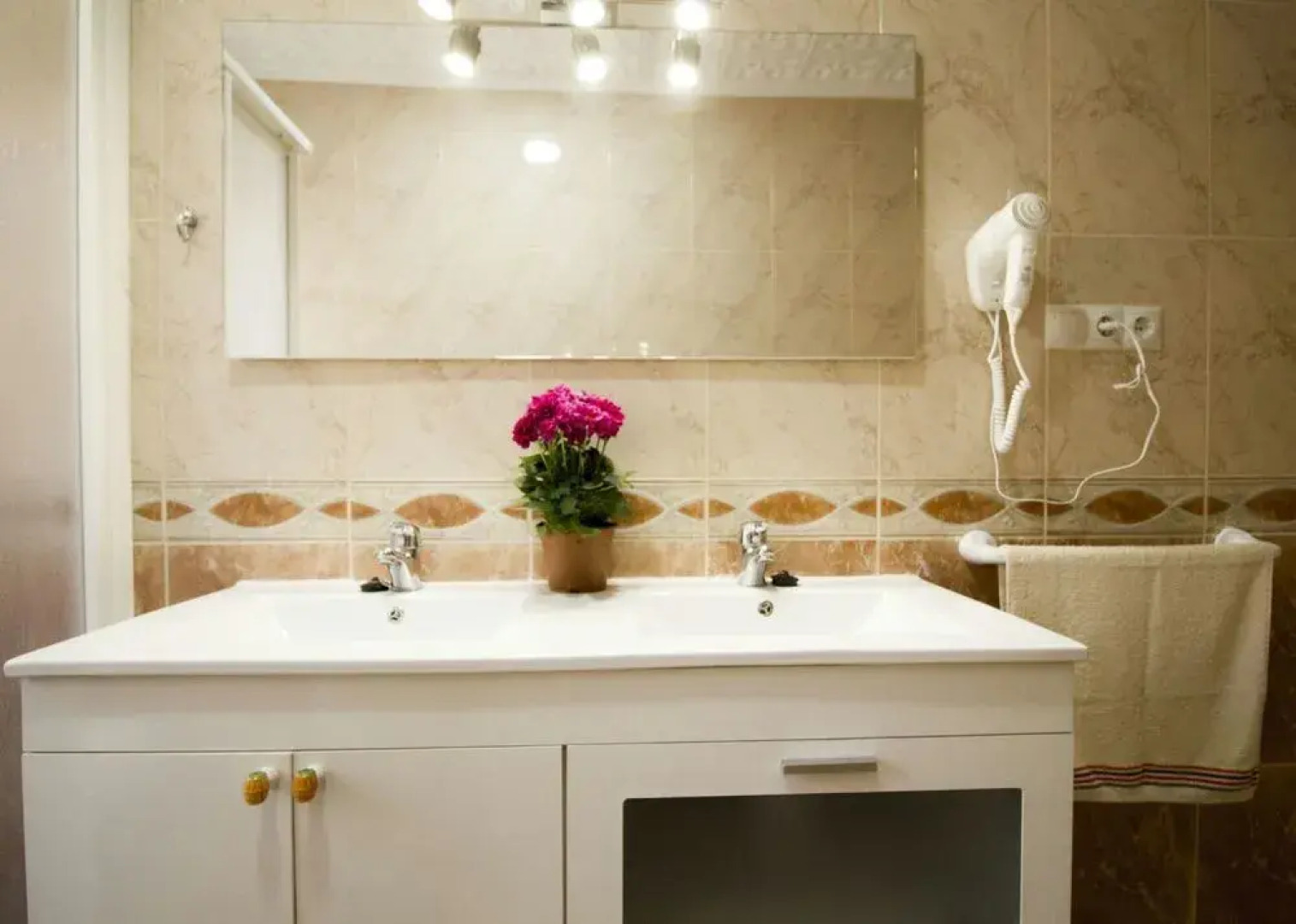 BB Valencia Beach Apartments