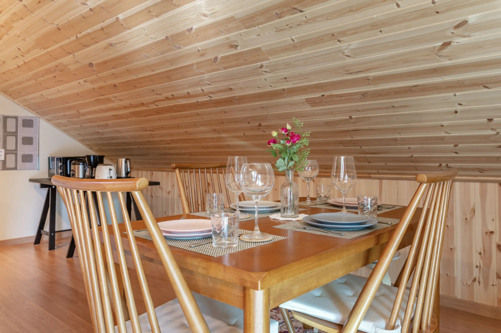 Two Romantic Birds Pool Pension