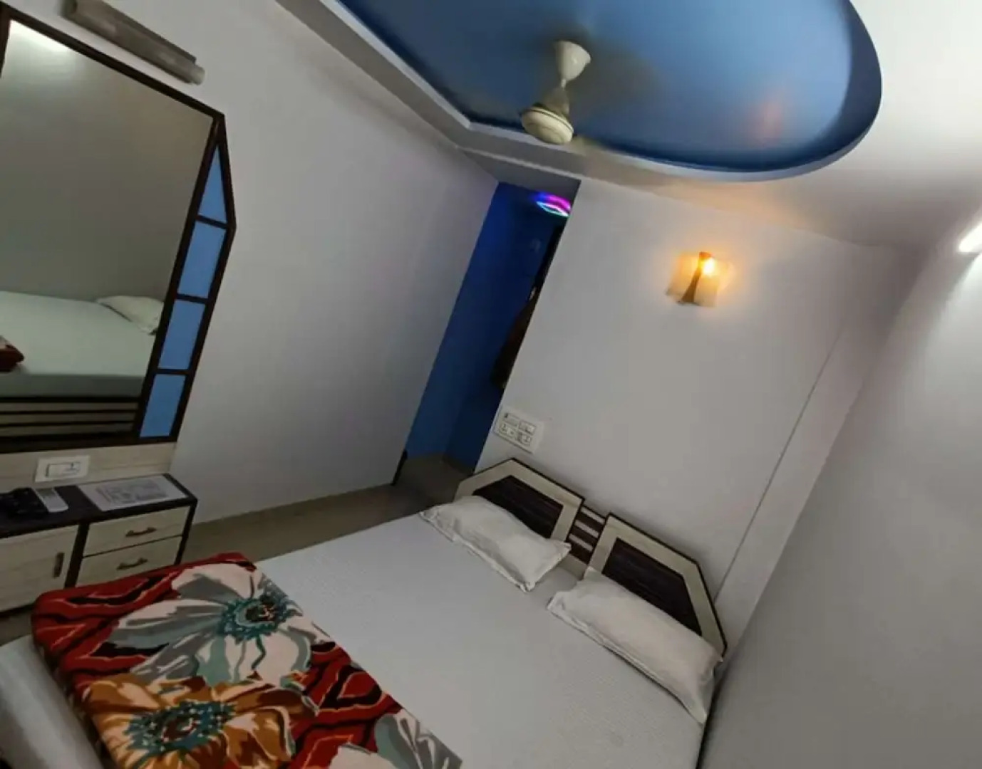 OYO 3552 Hotel Broadway