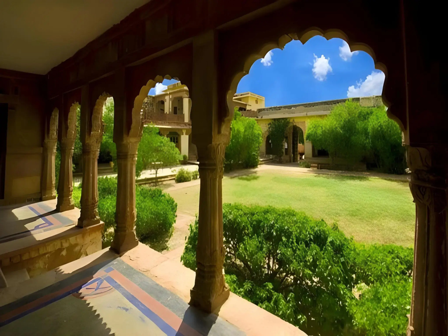 Chandelao Garh Hotel