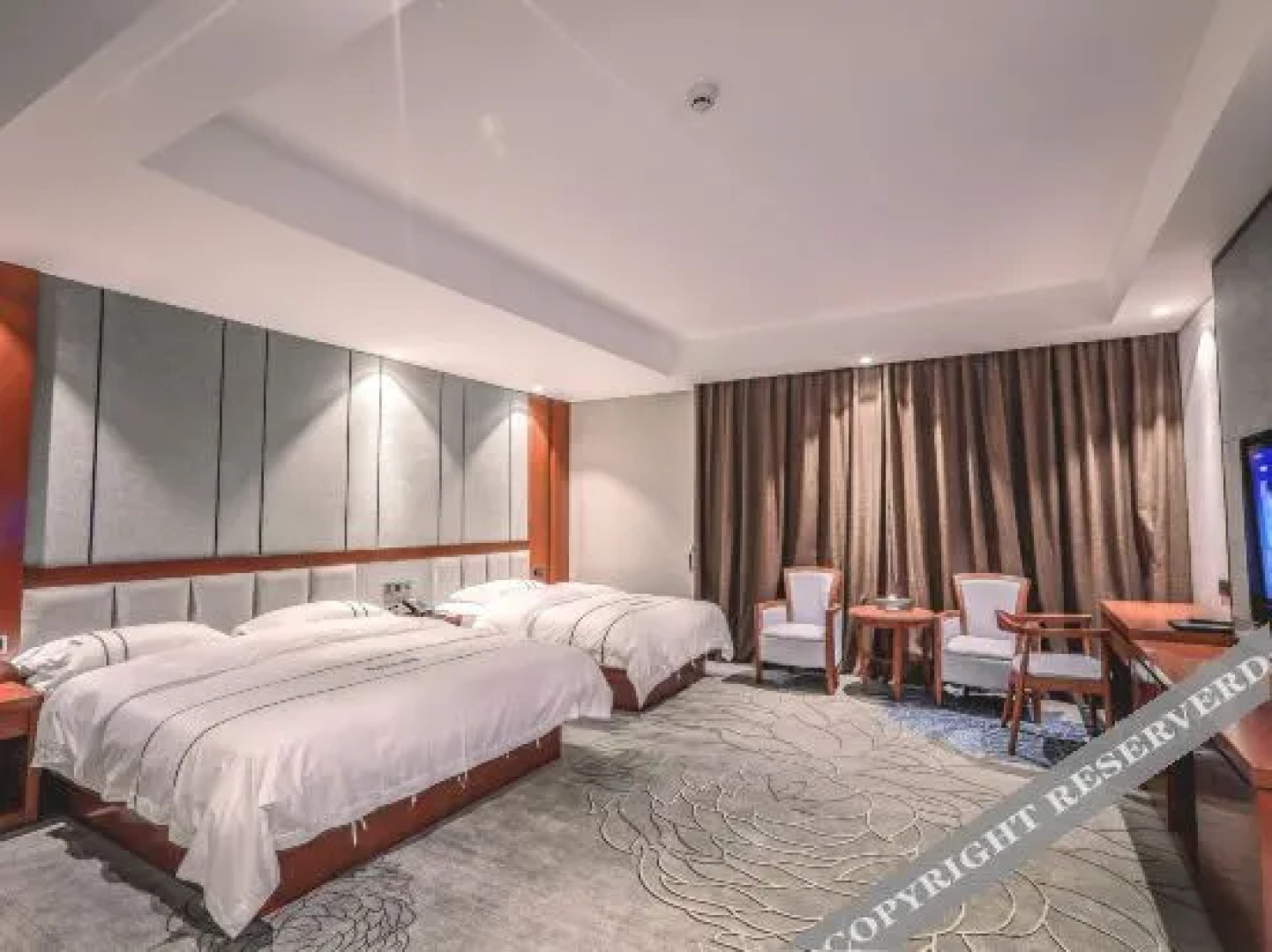 Tanghai Holiday Hotel