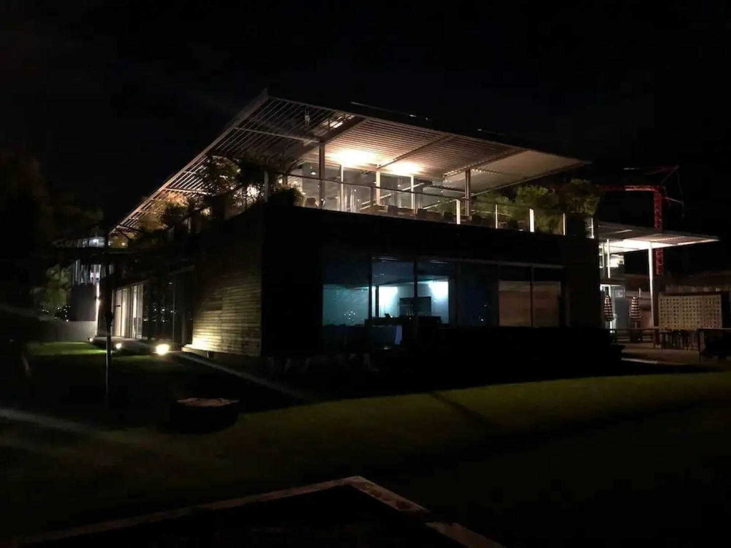 Two Bedroom Gem, Short Drive to MONA