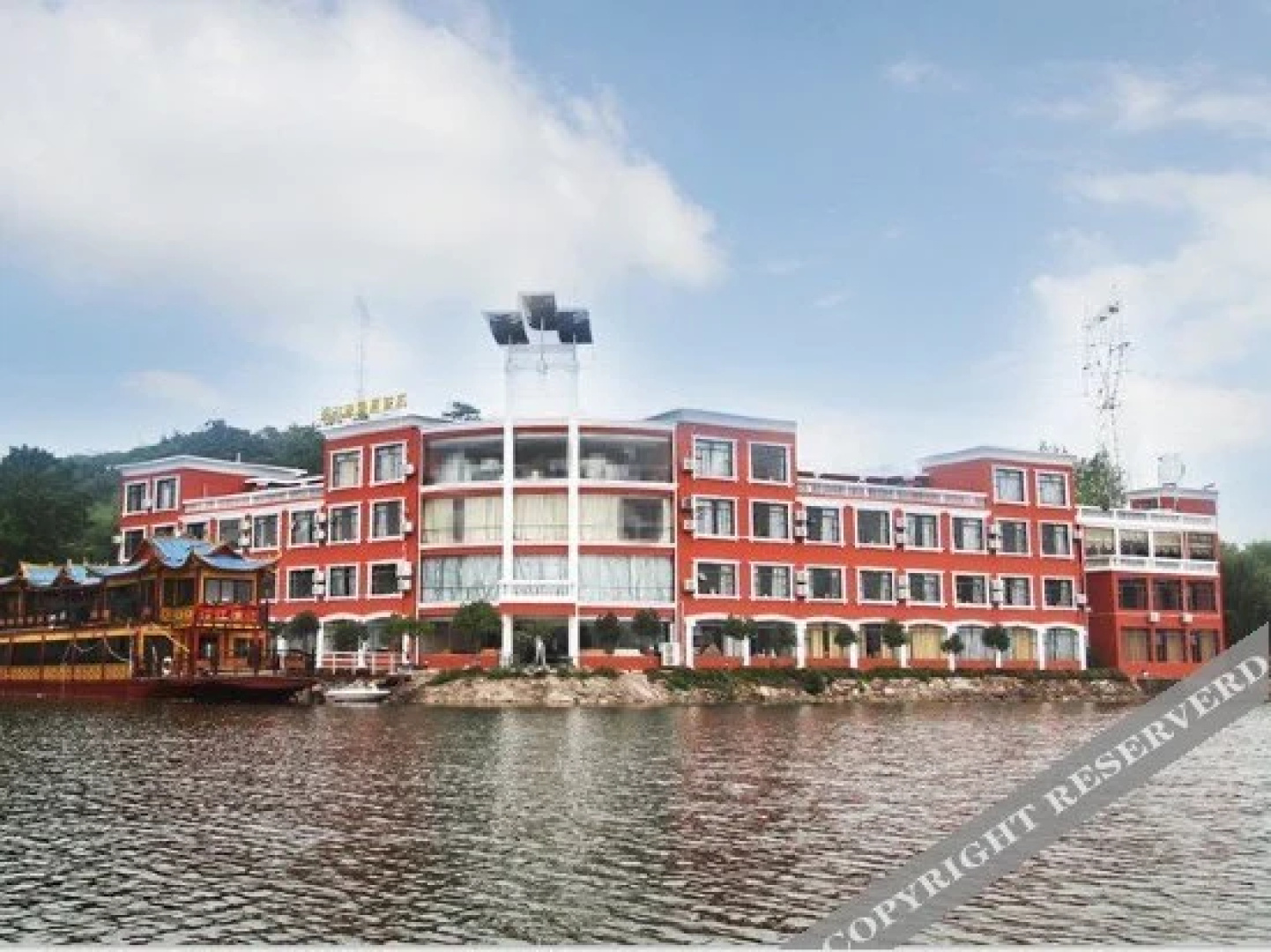 Qingjiang Tianlongwan Holiday Hotel