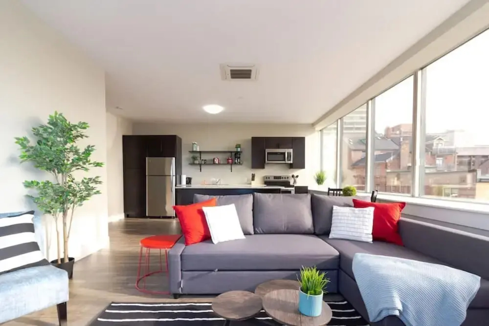 The Best Rental in SJ w Parking Excellent Views Location