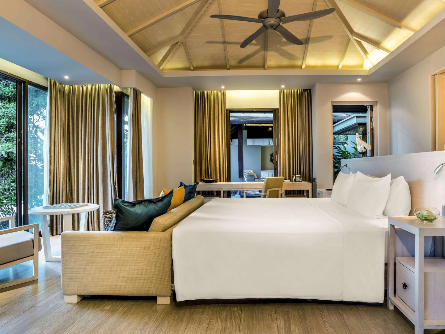 Pullman Phuket Arcadia Naithon Beach