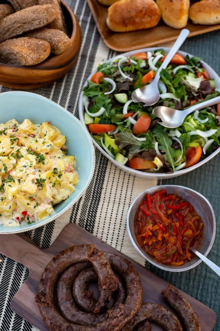 Ichingo Chobe River Lodge