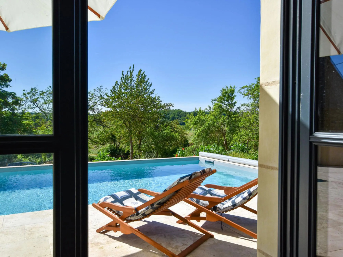 Gorgeous Mansion in Thizay With Private Swimming Pool!