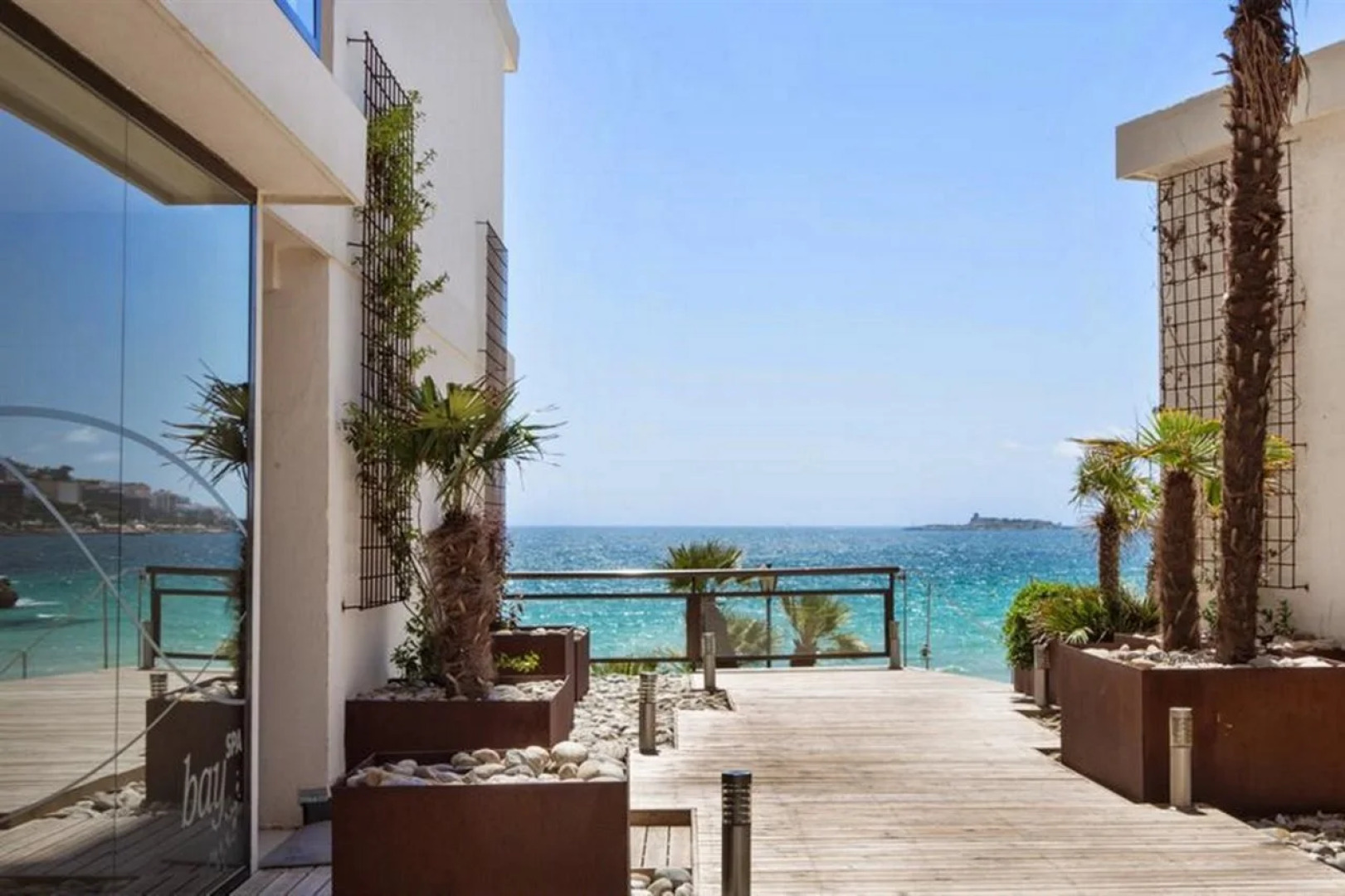 Be Live Adults Only Marivent