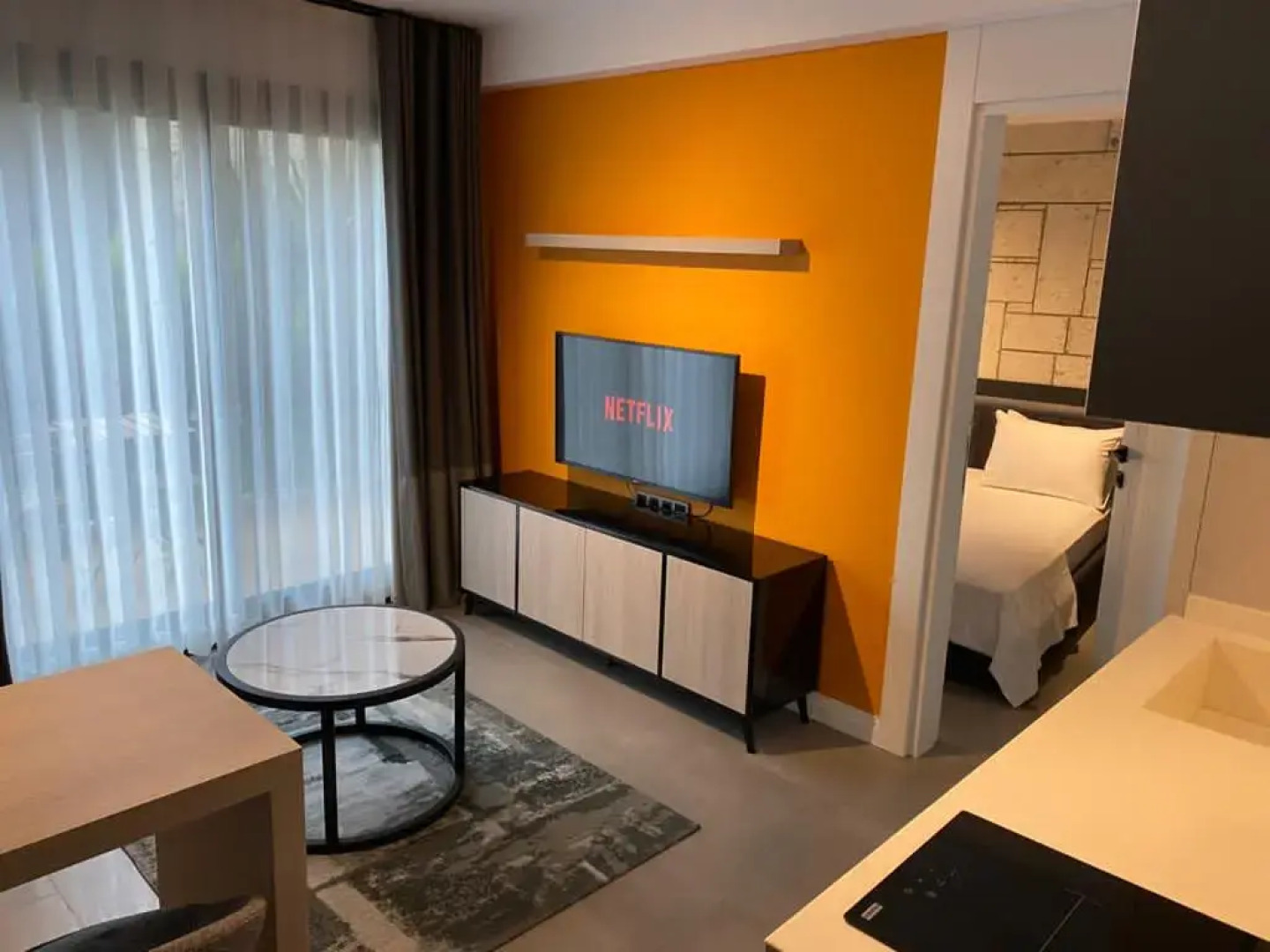 Ayayorgi̇ Homes & Hotels