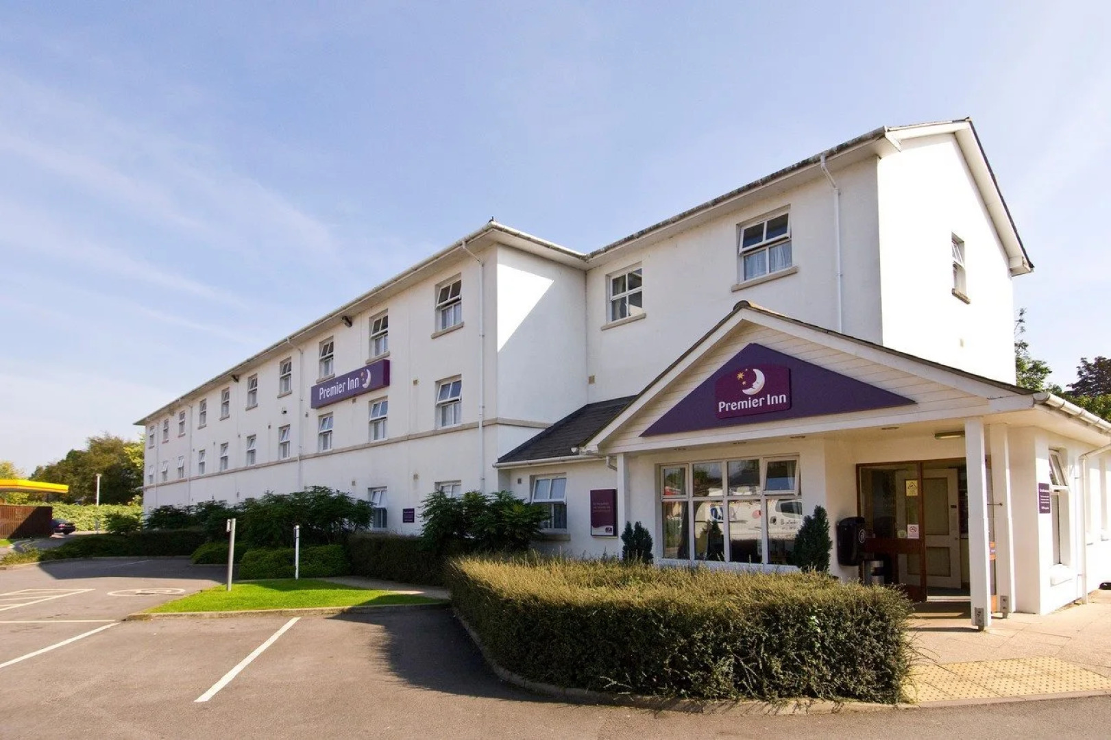Premier Inn Cheltenham Central - West/A40