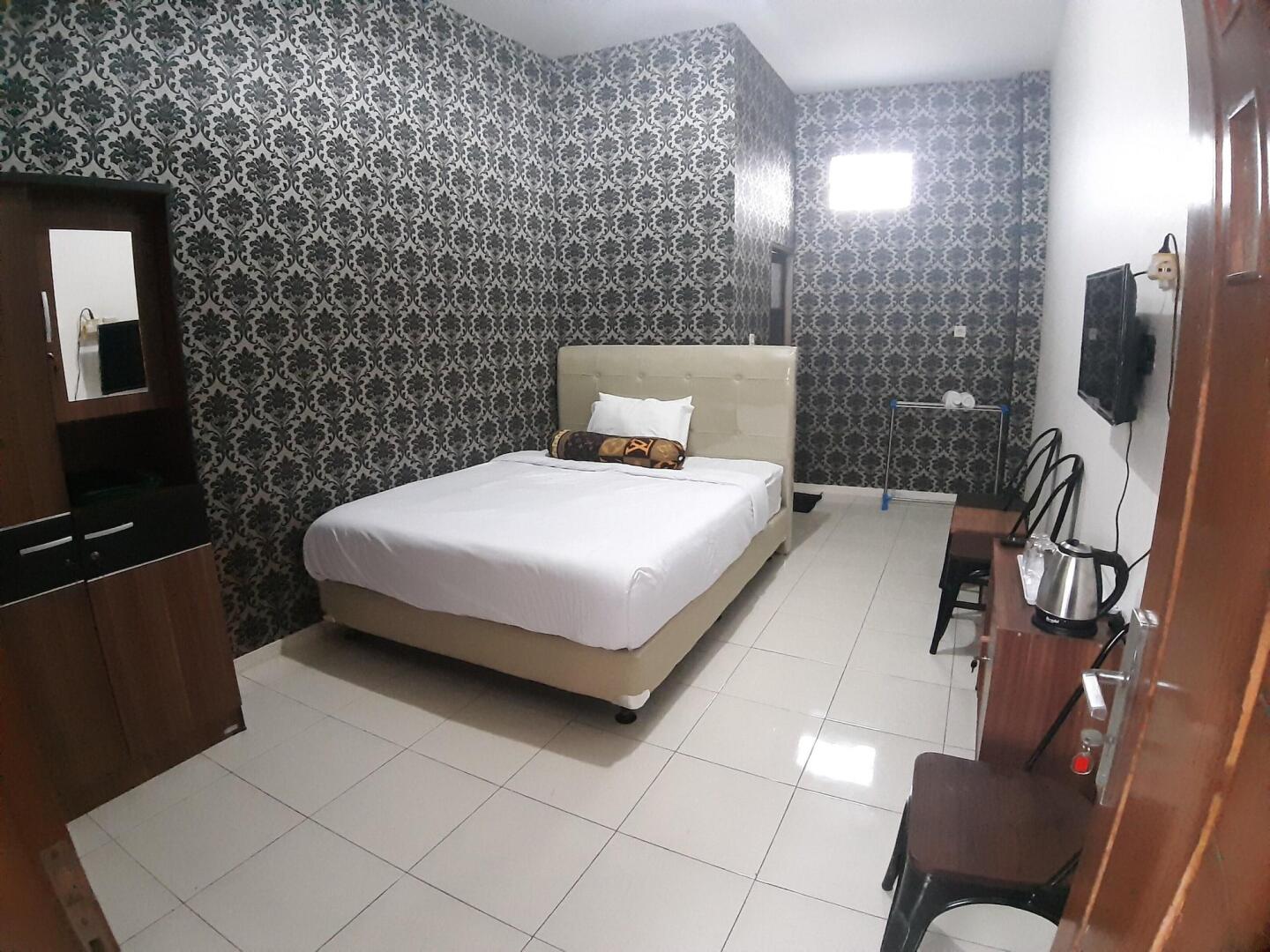 Soreang Hotel by ZUZU