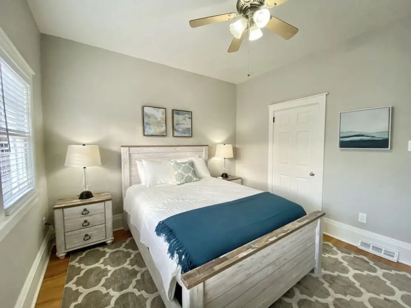 Stunning Bungalow Next to Unc - Free Cruiser Bikes!