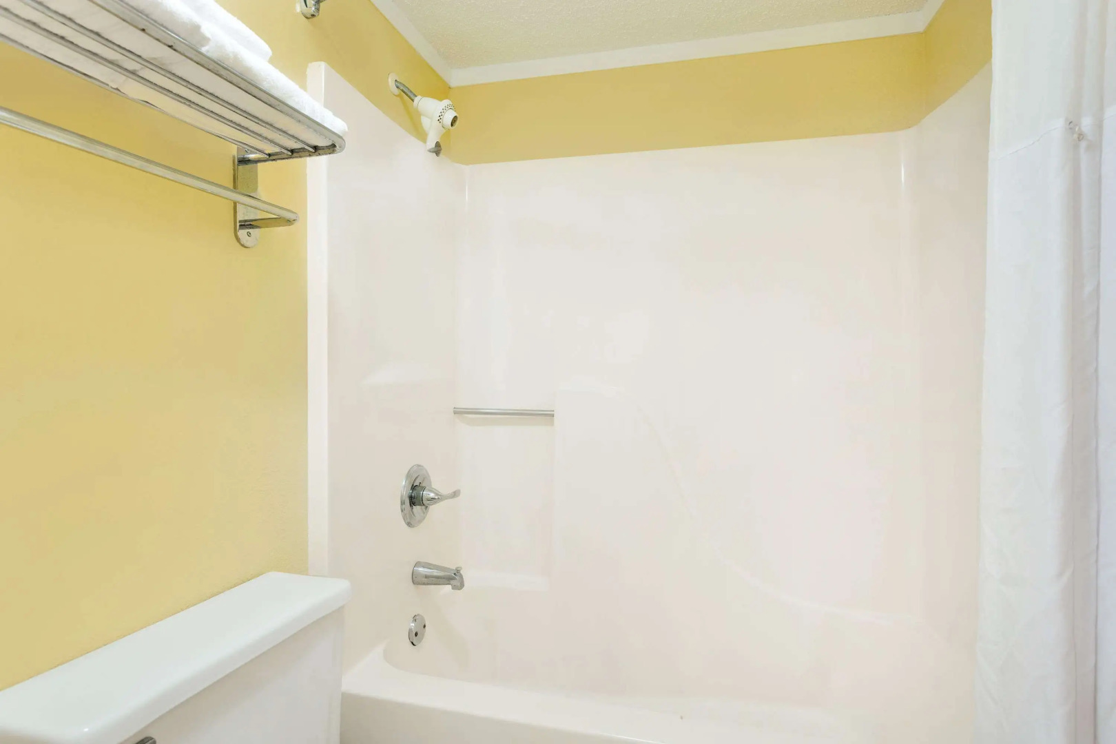 Super 8 by Wyndham Cartersville