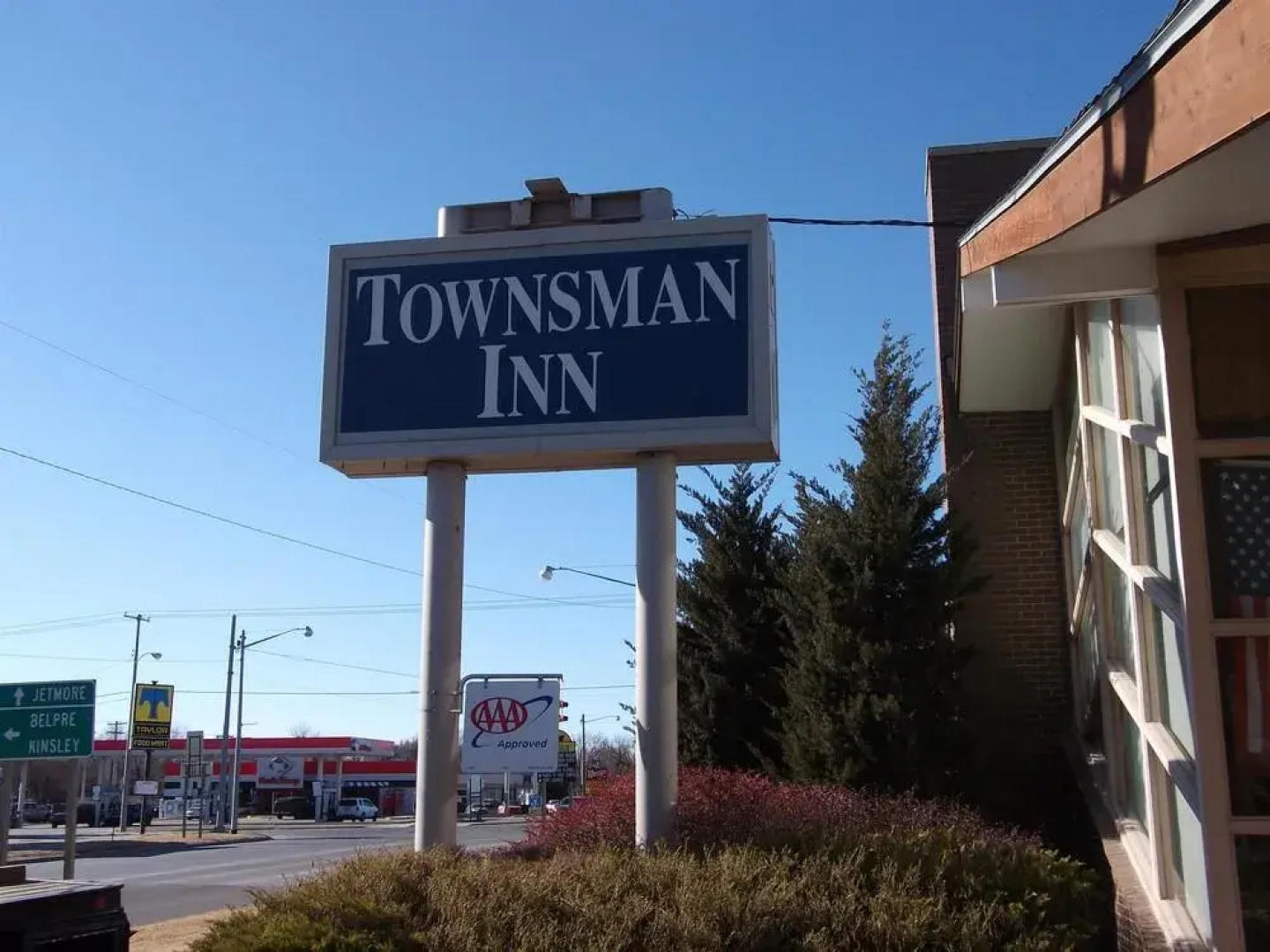 Townsman Inn