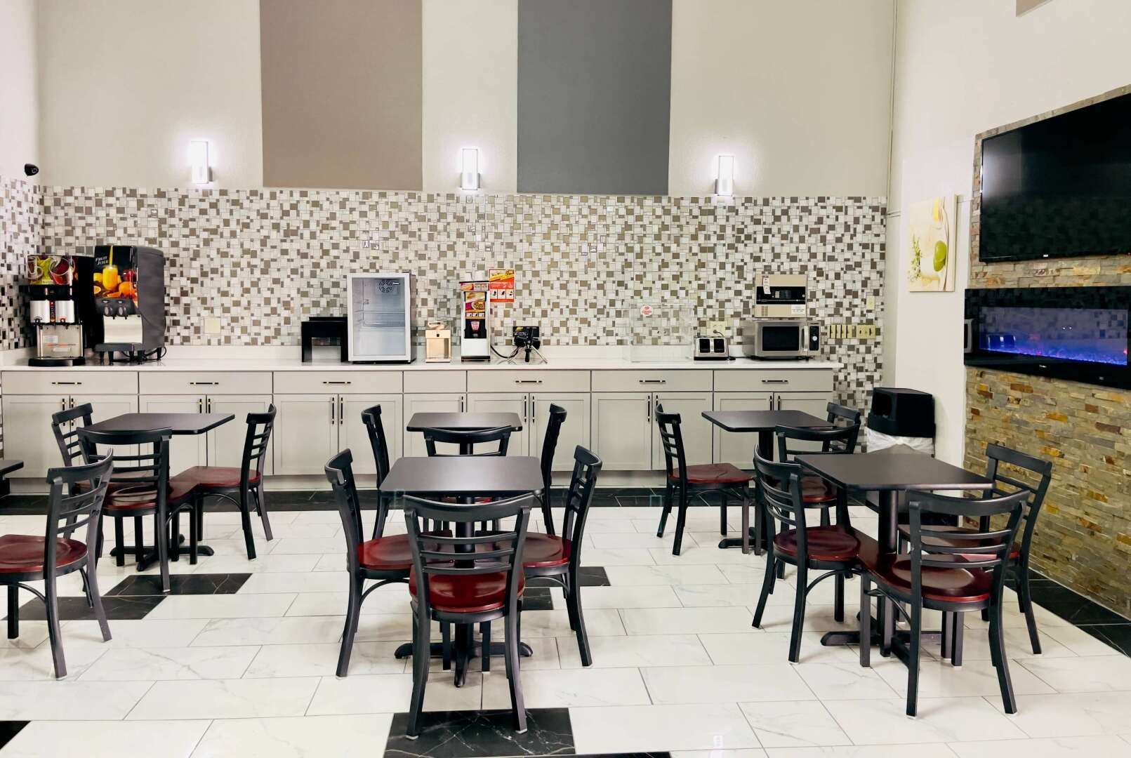 Super 8 by Wyndham Shakopee