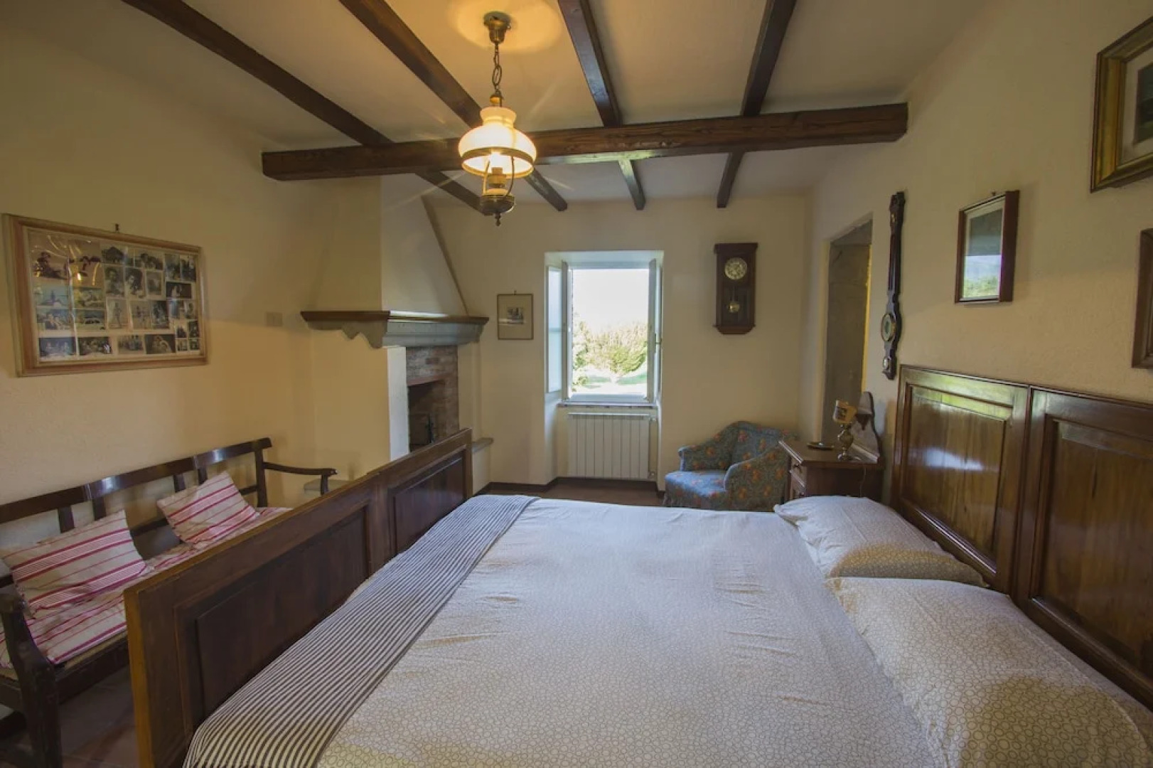 Coriana Apartments & Villas