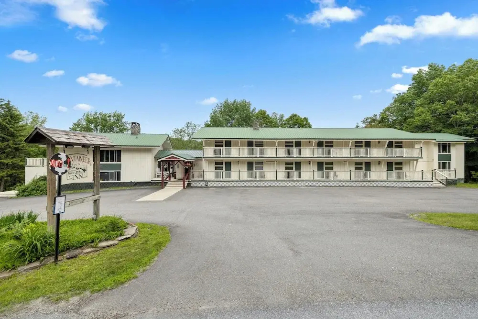 Mountaineer Inn