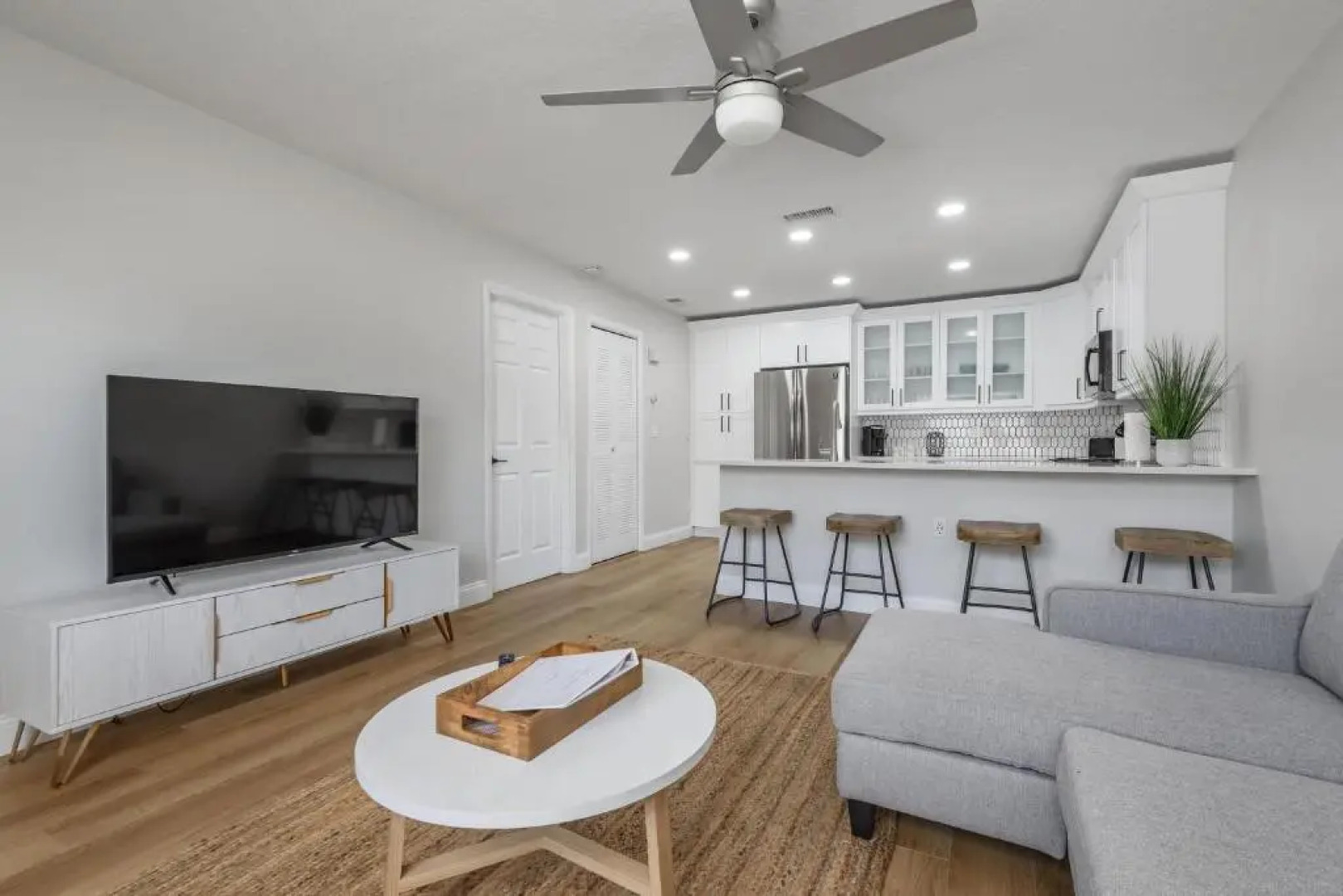 Newly Renovated Condo in Apollo Beach