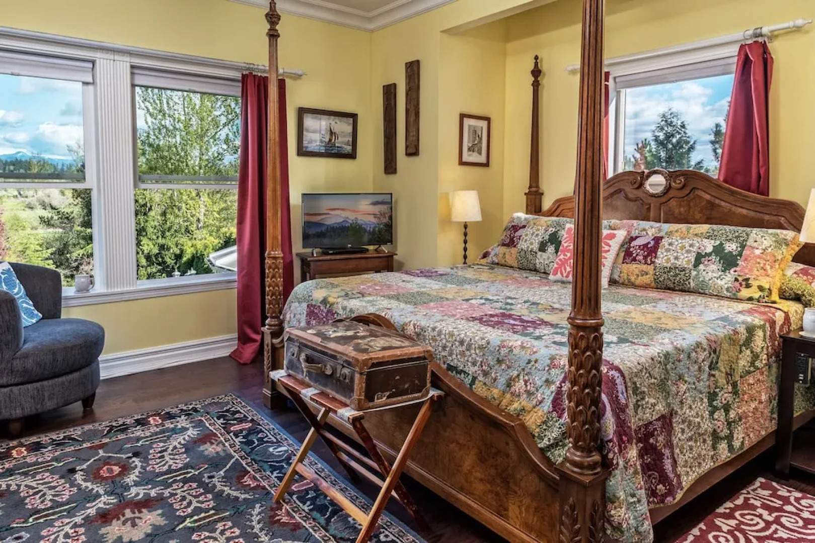 Sundara West Bed and Breakfast