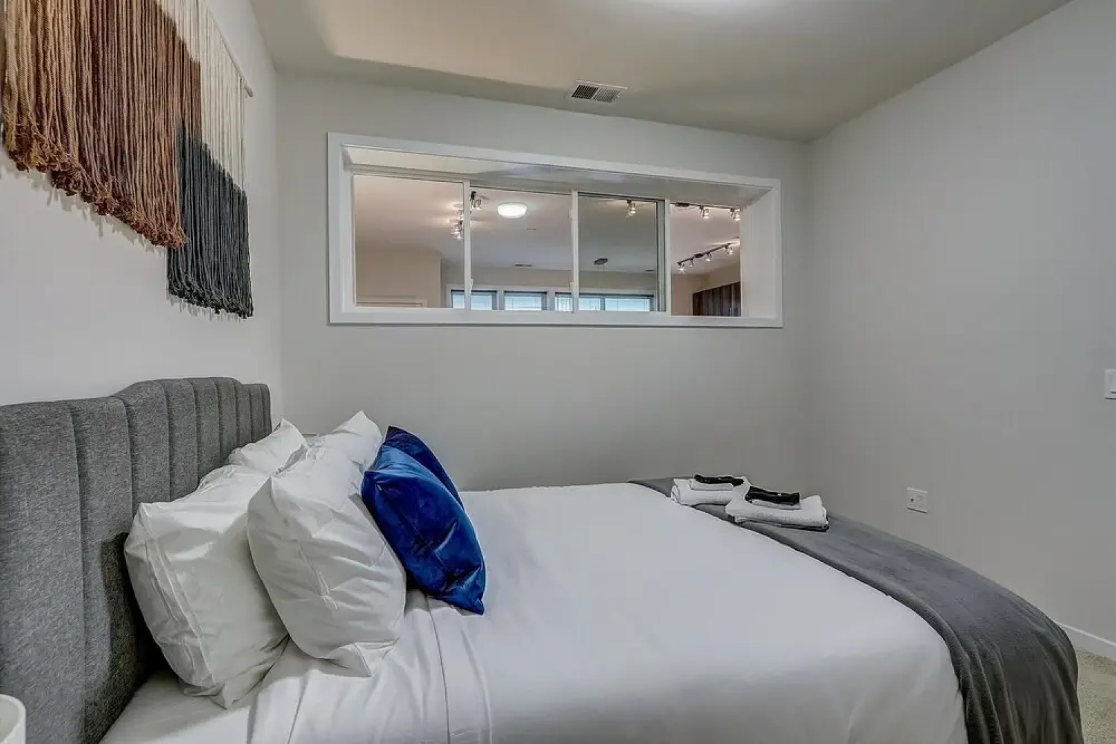 FRONTDESK The Hub at 31 Brewerytown Apts Philadelphia