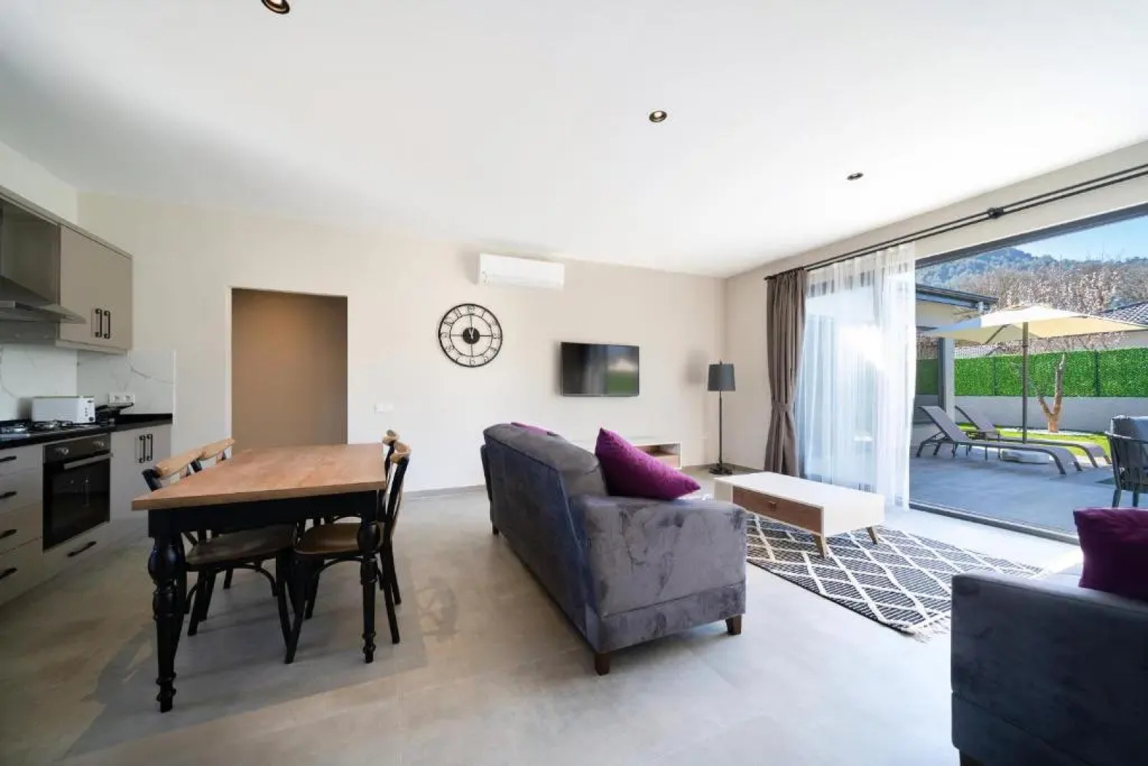 2 Bedroom Private Villa With Swimming Pool