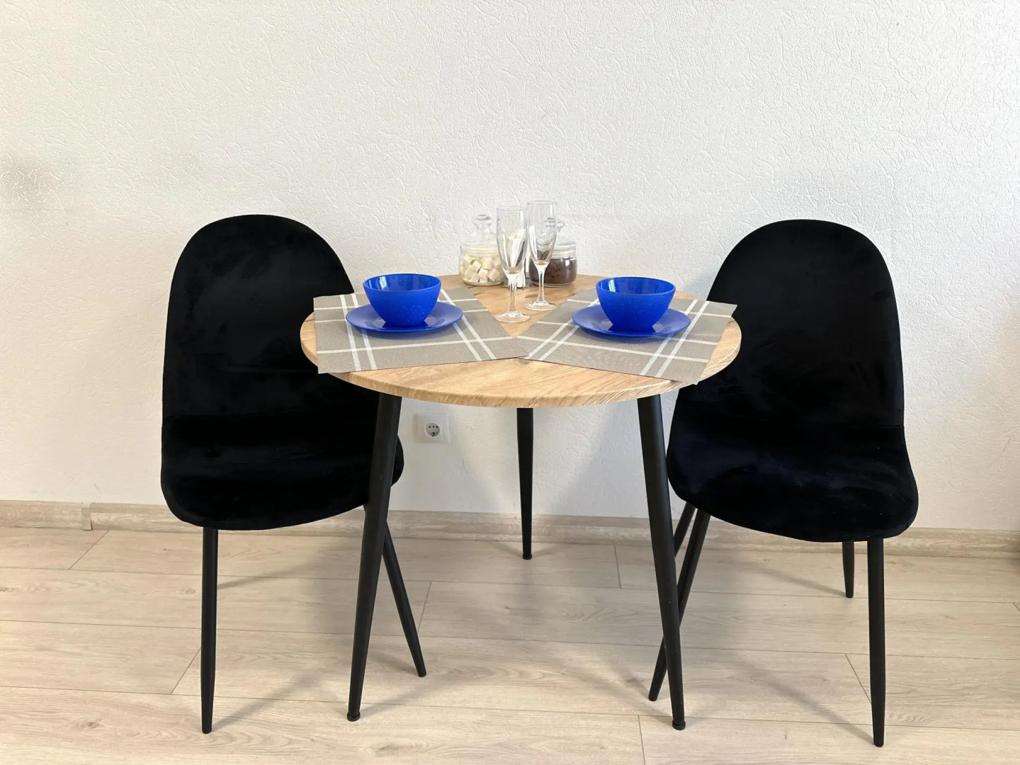 Compass (Компасс) на улице Харьковская 72б