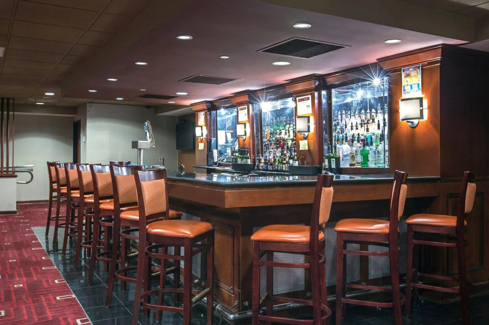 Crowne Plaza Newark Airport by IHG