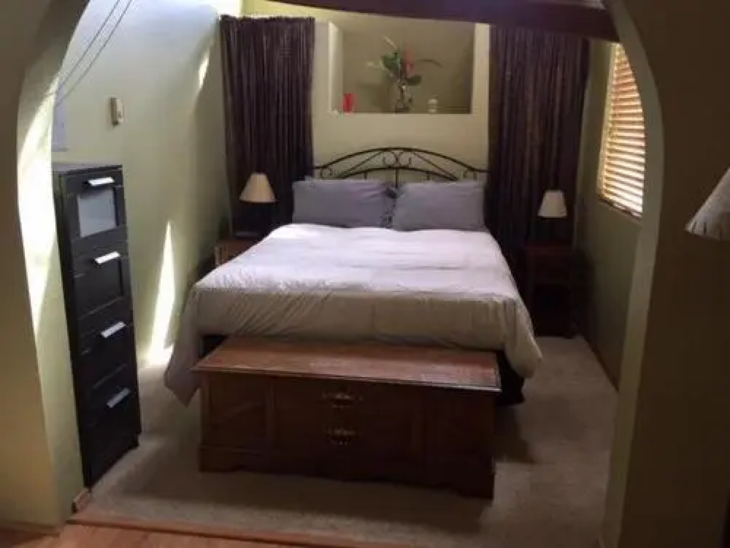 Waveseeker, Homes at White Salmon