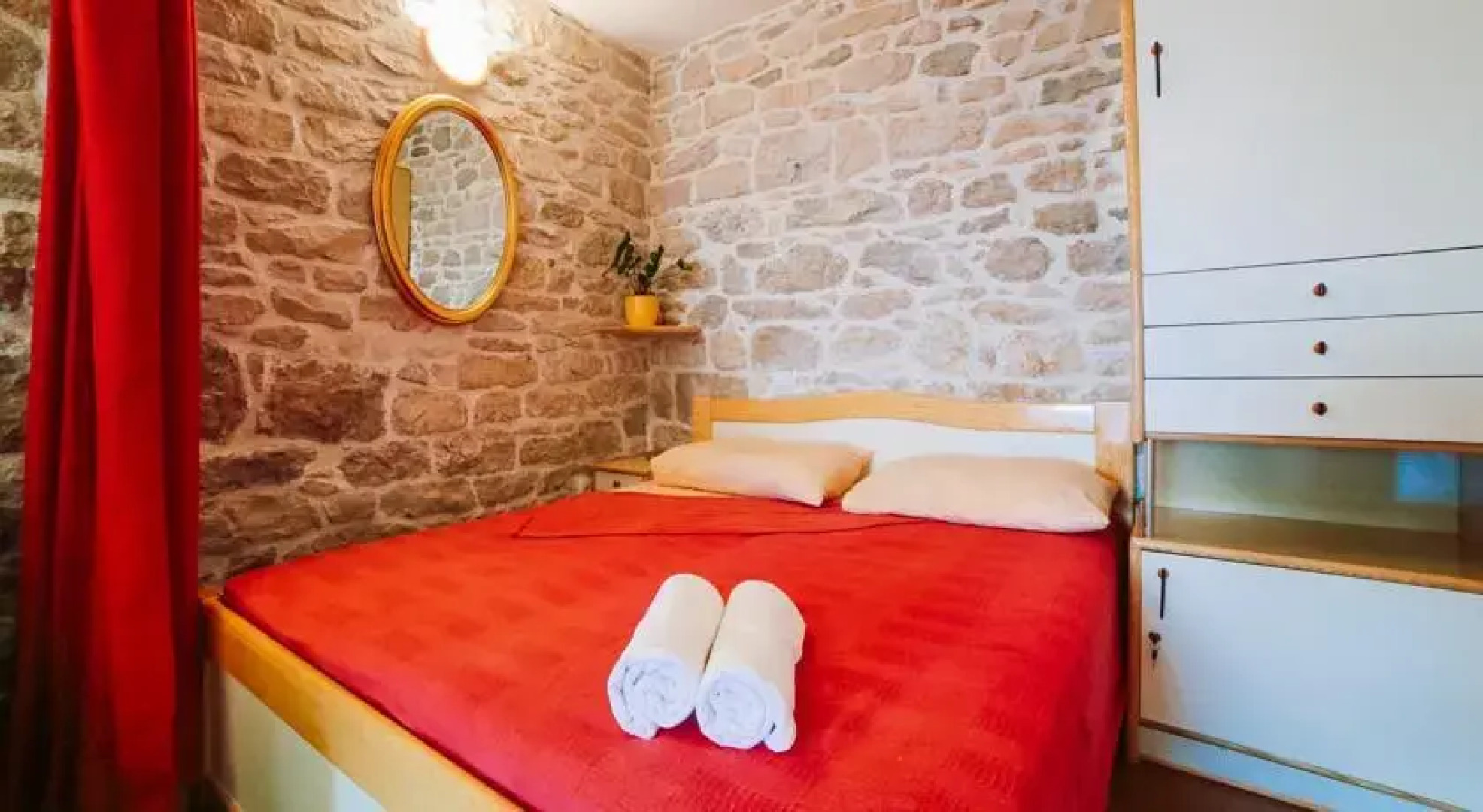 Beachfront Apartment In Dalmatia