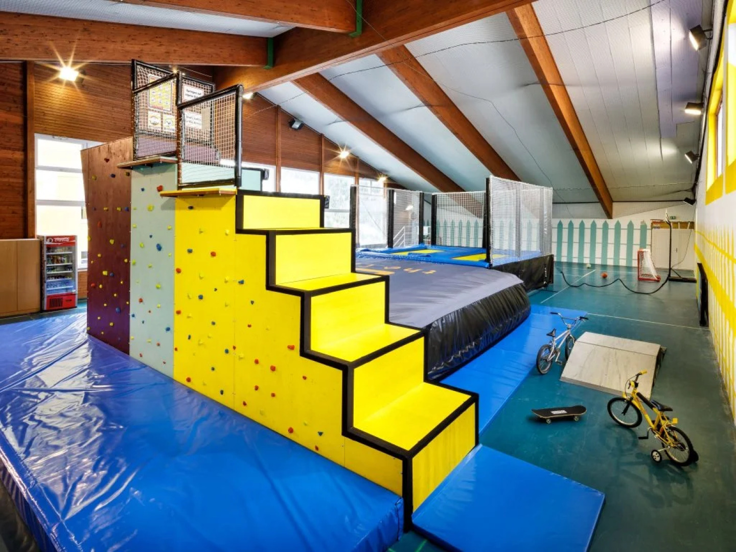 Basekamp Mountain Budget Hotel