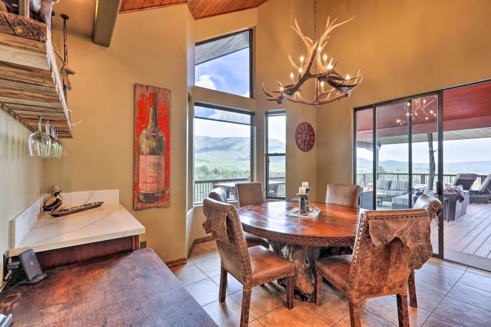 'AZ Rim Retreat' in Pine W/deck, Hot Tub & Views!