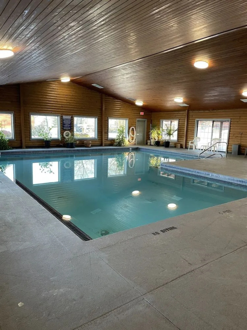 Crown Point Resort