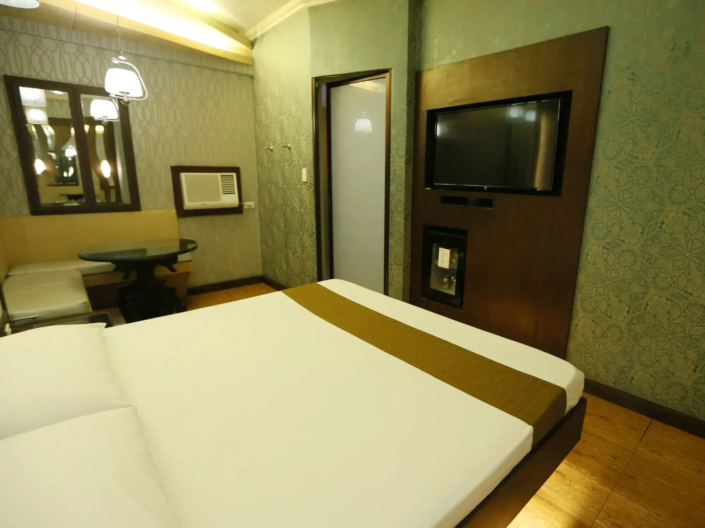 Hotel Ava Gil Puyat