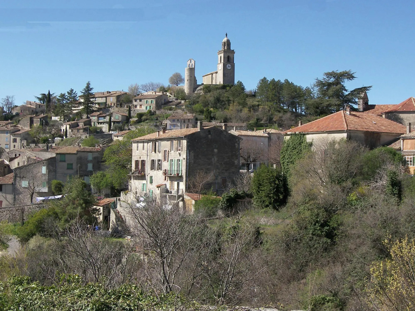 Detached Villa With Enclosed Beautiful Garden and Private Pool, 1km From Céreste