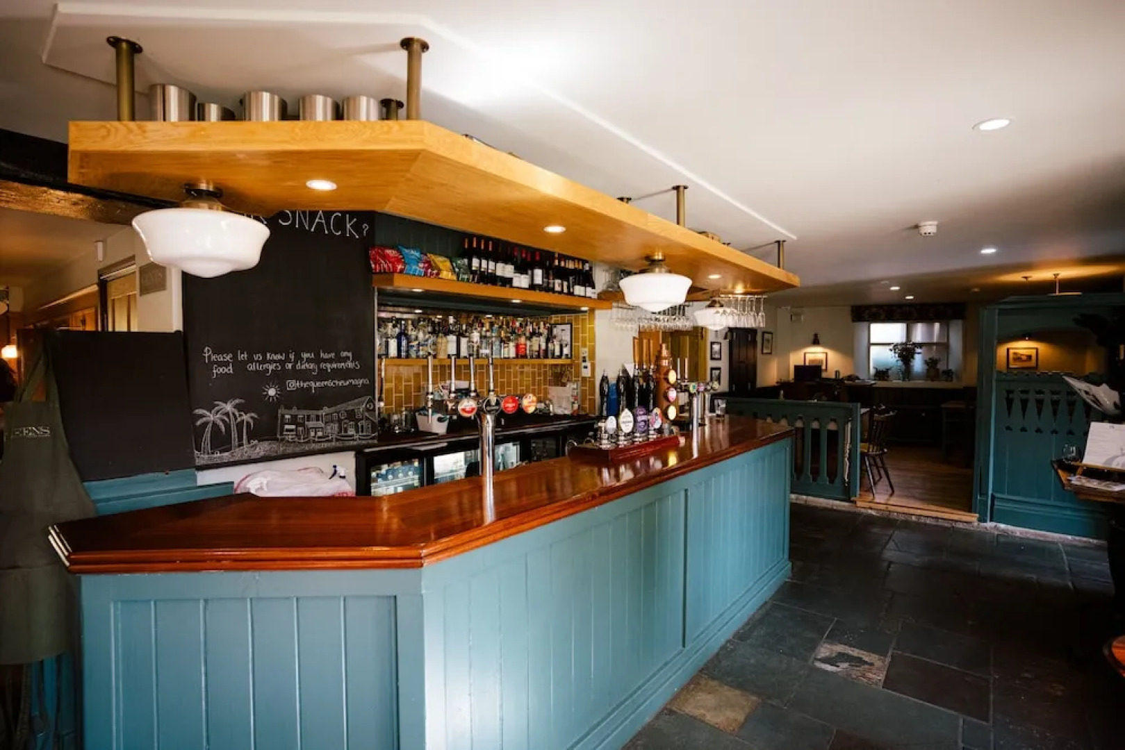 The Queen's Chew Magna