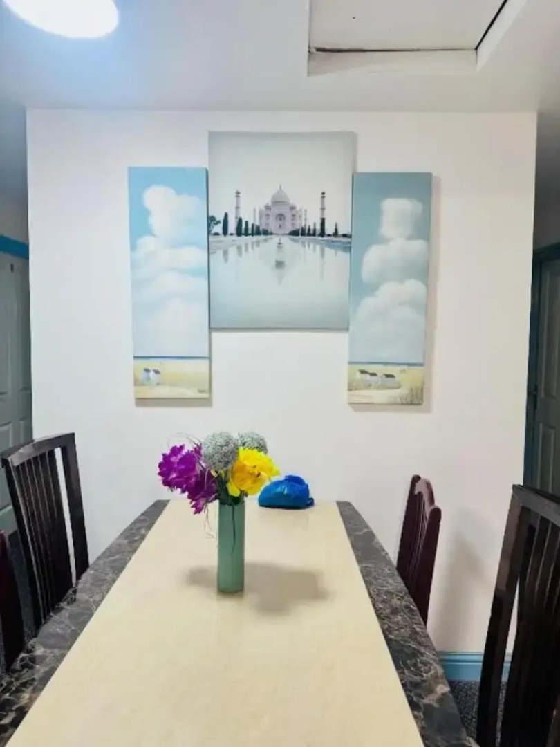 OYO Unique Private Rooms - Bolton Central, Free Parking