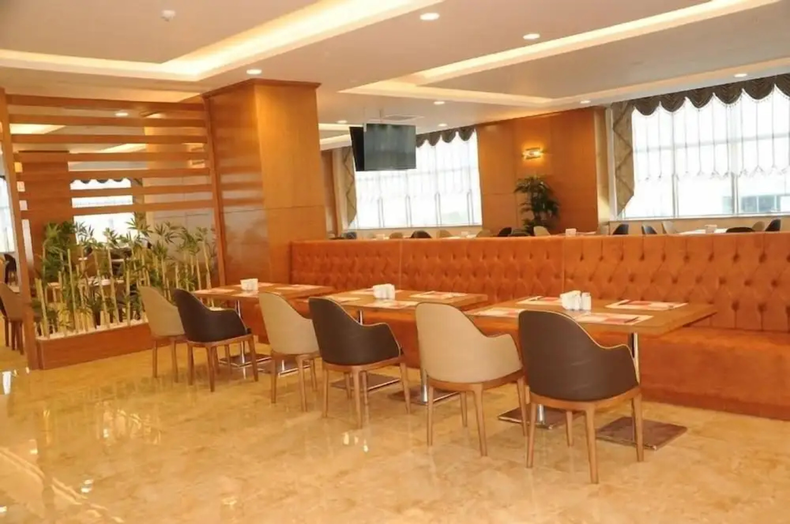 Divalin Hotel