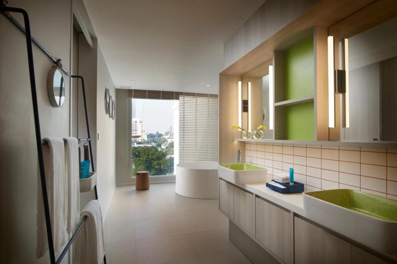 Shama Yen-Akat Bangkok