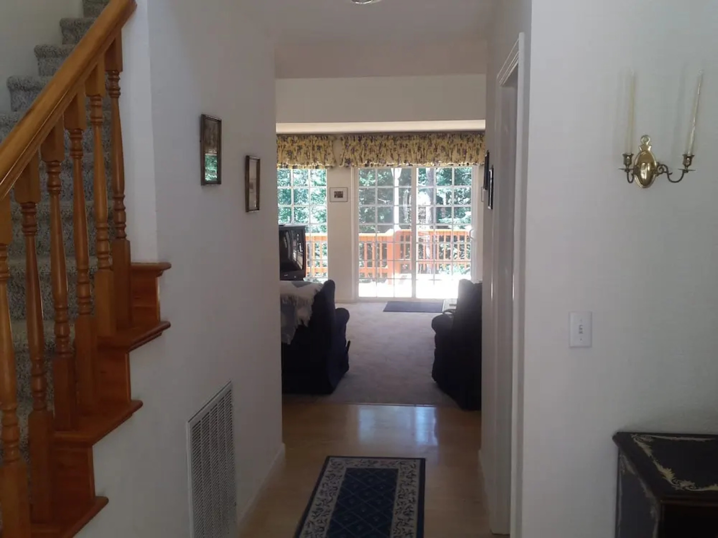 Farmhouse At The Lake 84 3 Bedroom Cabin by Redawning