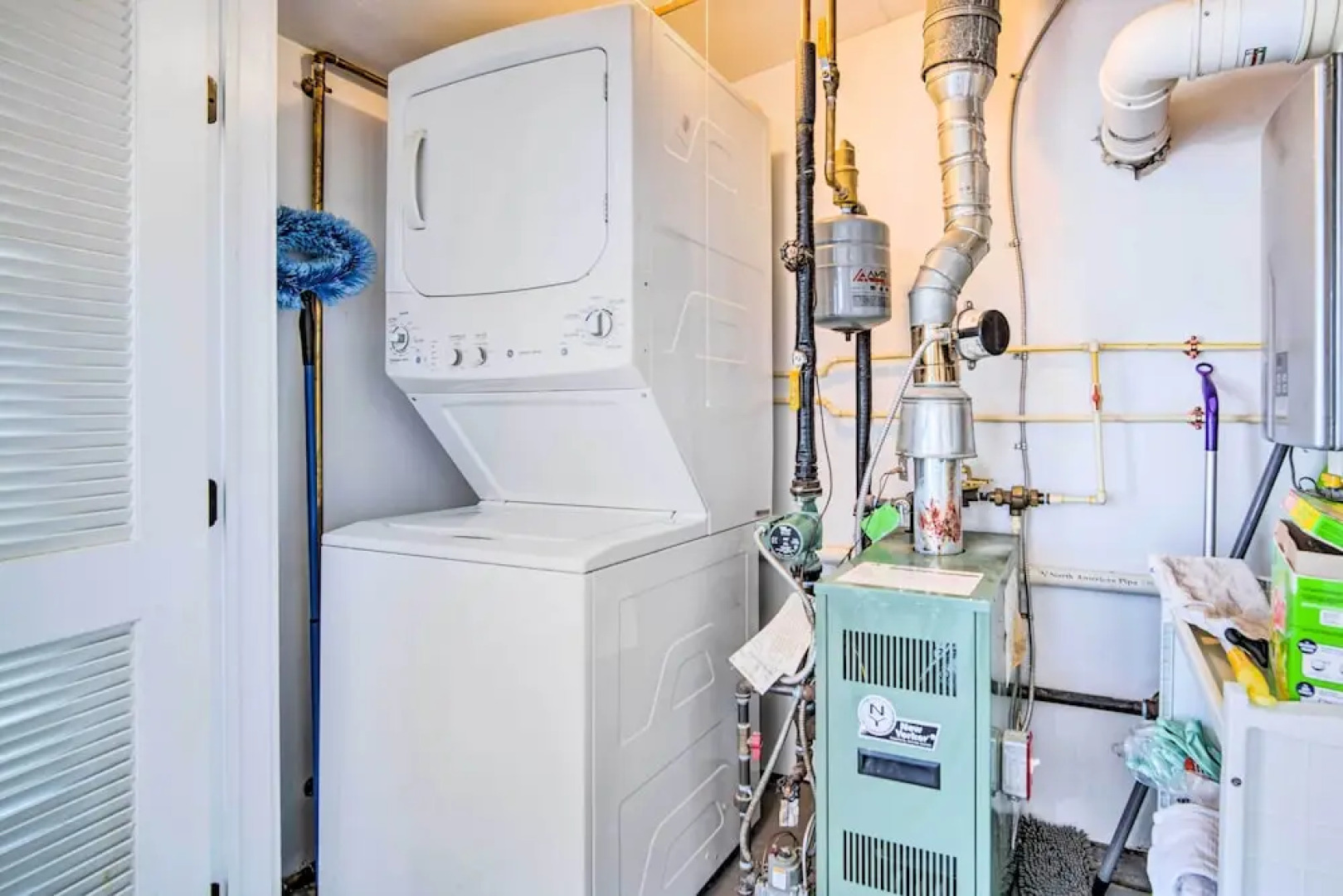 Waterfront Beach Haven West Home w/ Boat Dock