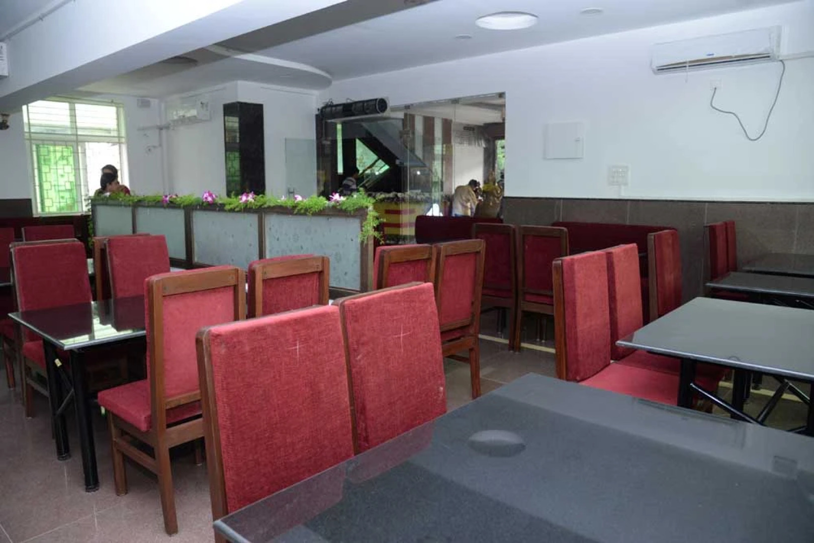 Hotel Kings L Grand, Mysore