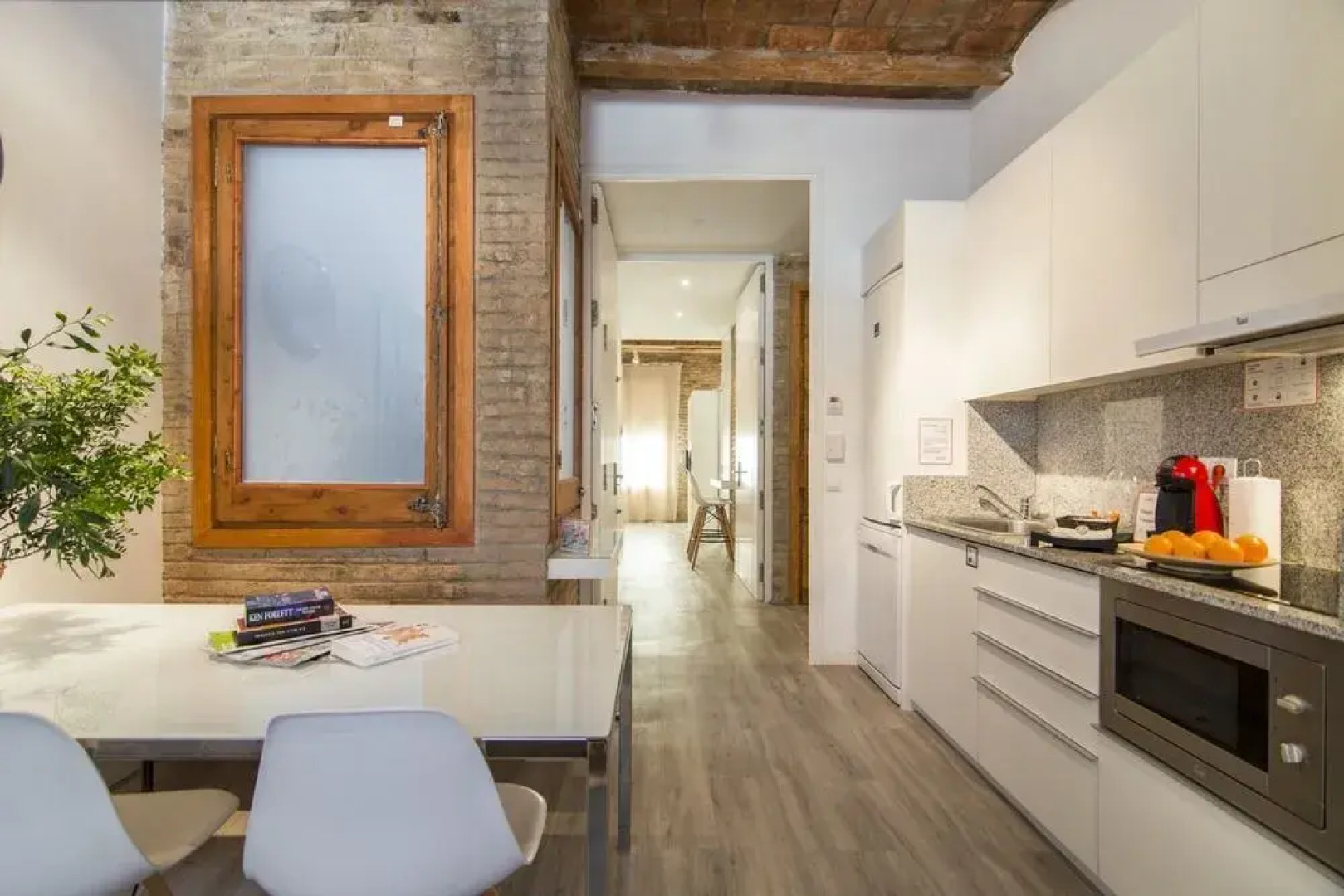 Happy People Sagrada Familia