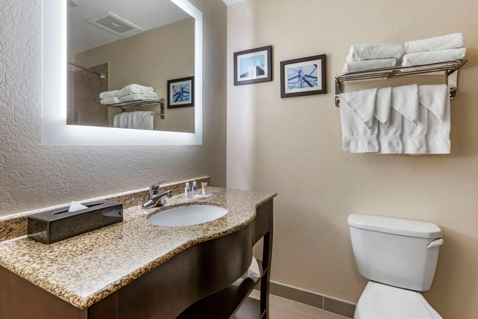 Comfort Suites Phoenix Airport