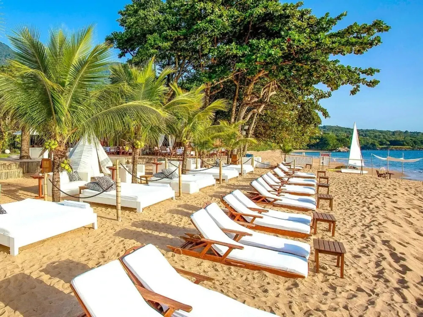 Dpny Beach Hotel & Spa